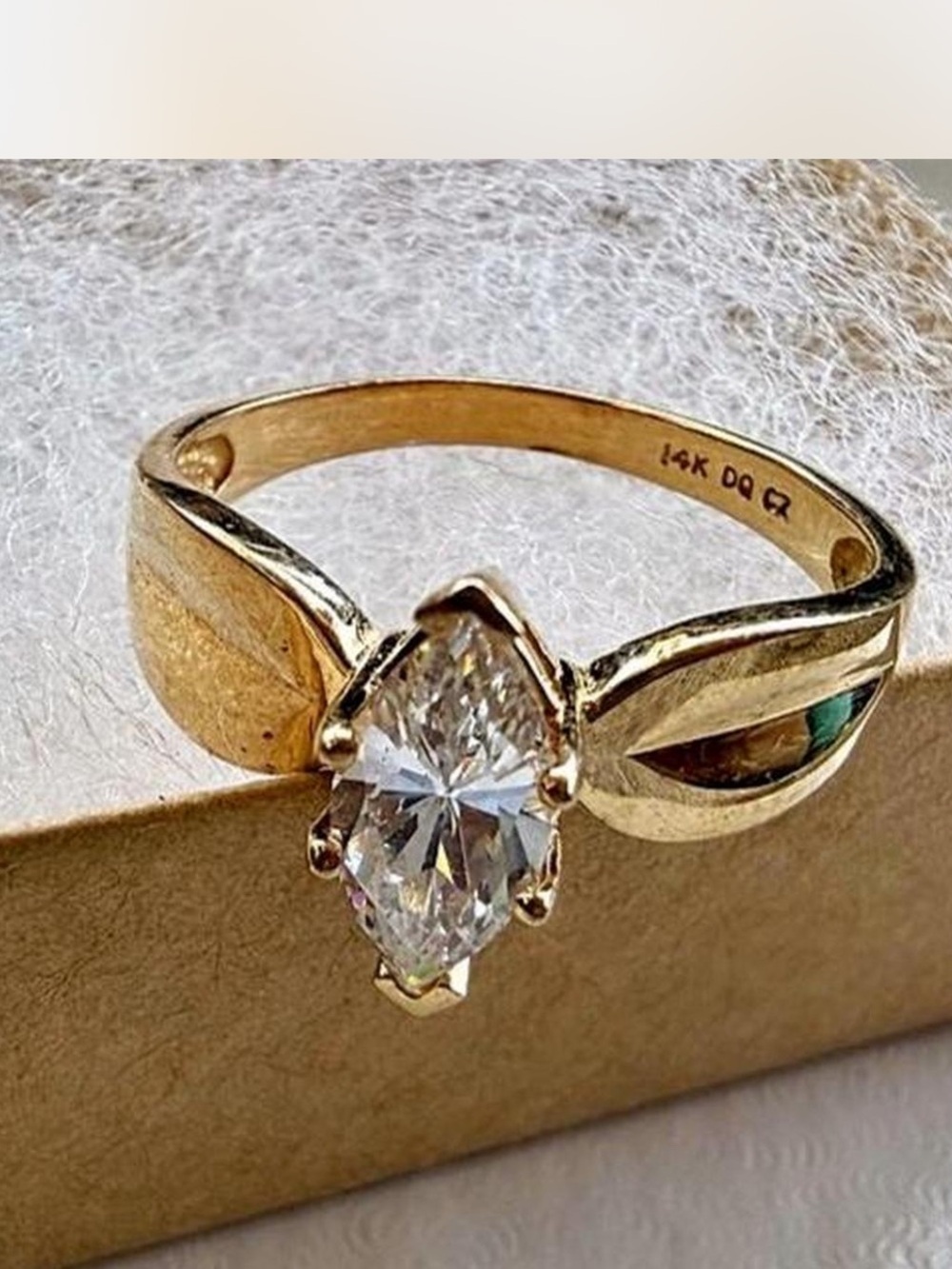 14 K Gold Marquise cubic zirconia ring size 8